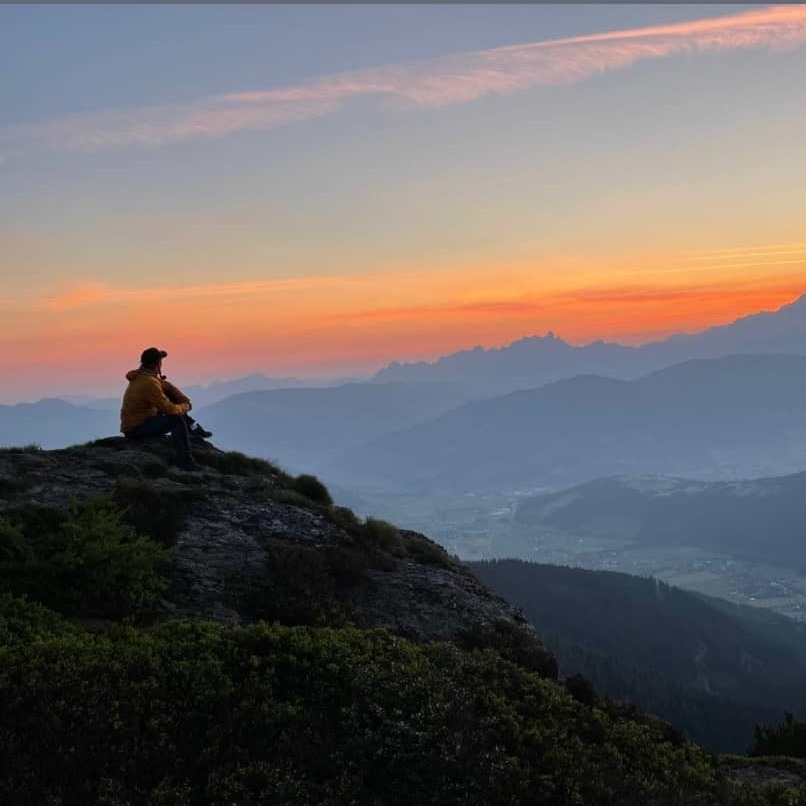 sonnenaufgang grießenkar_flachau_geführte_Wanderung Wanderweg Hotel Gipfel