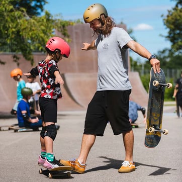 Tom beim Skateboardkurs